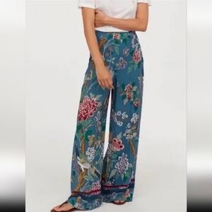 JP & J Baker x H&M Printed Palazzo Pants. Size 8